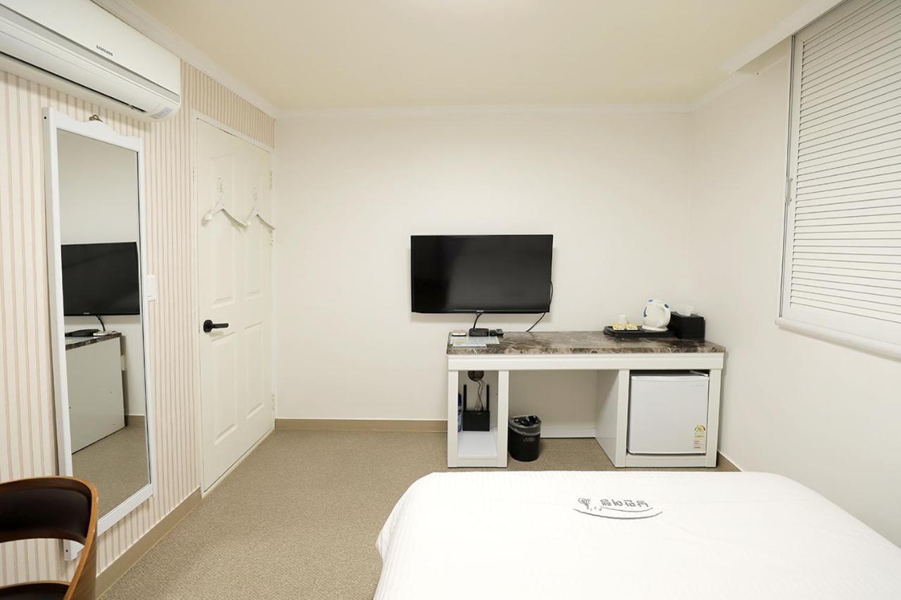 Stay Romantictrip_Hostel Kjongdzsu Kültér fotó