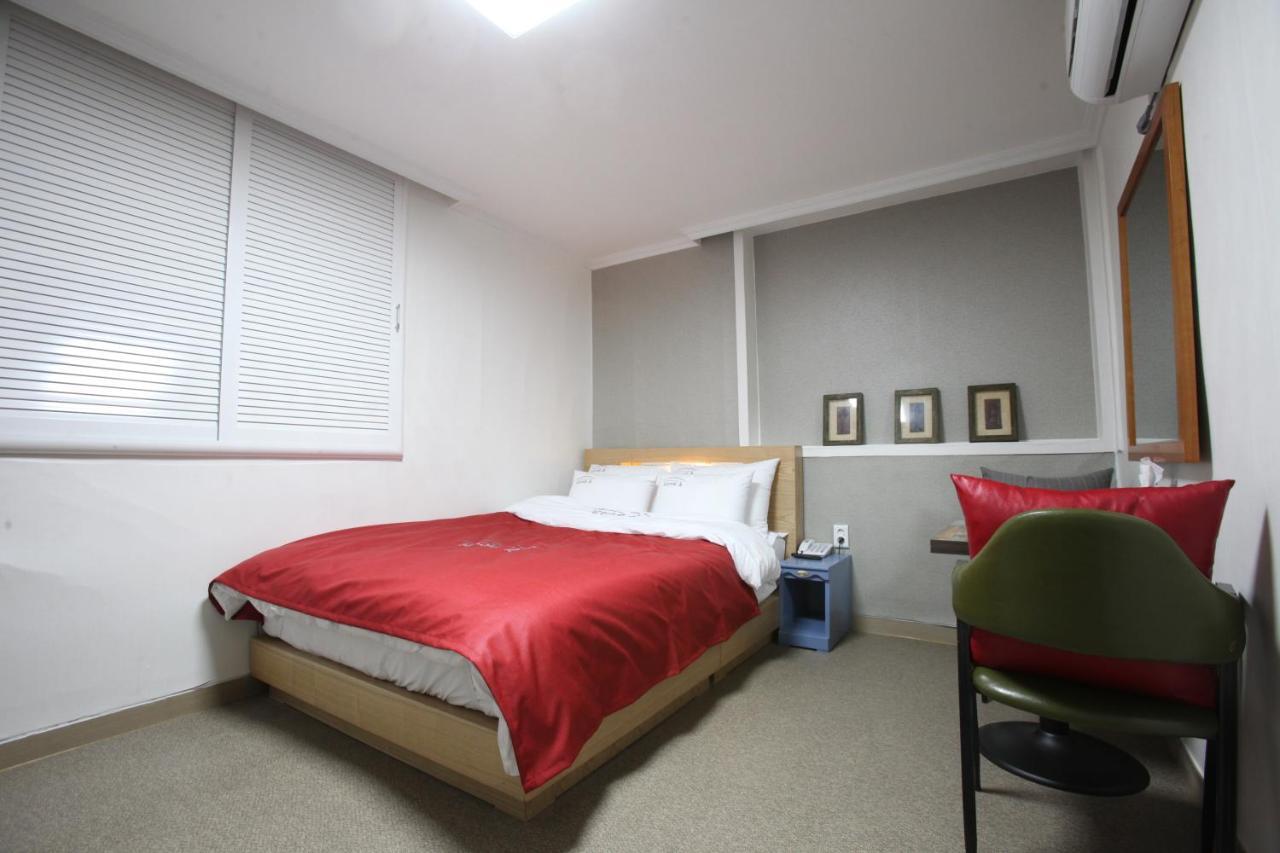 Stay Romantictrip_Hostel Kjongdzsu Kültér fotó