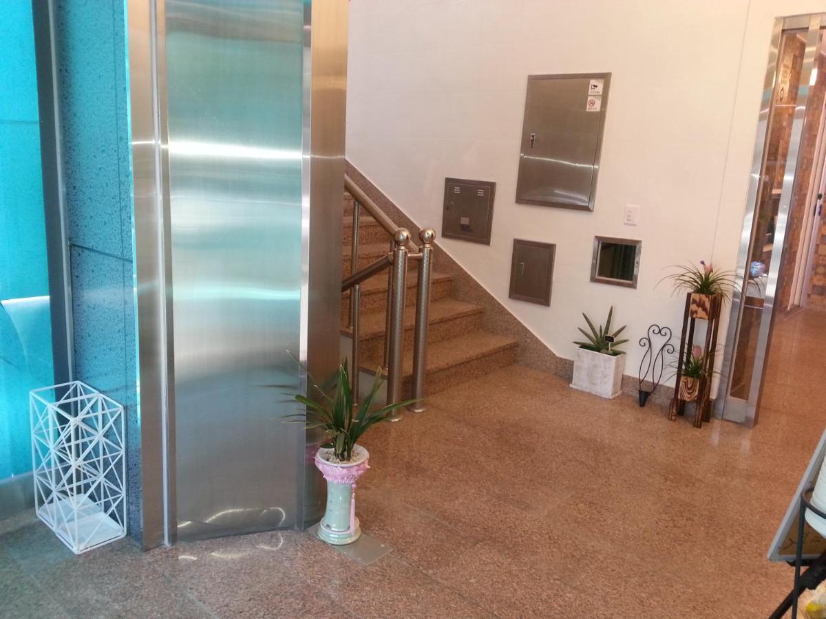 Stay Romantictrip_Hostel Kjongdzsu Kültér fotó